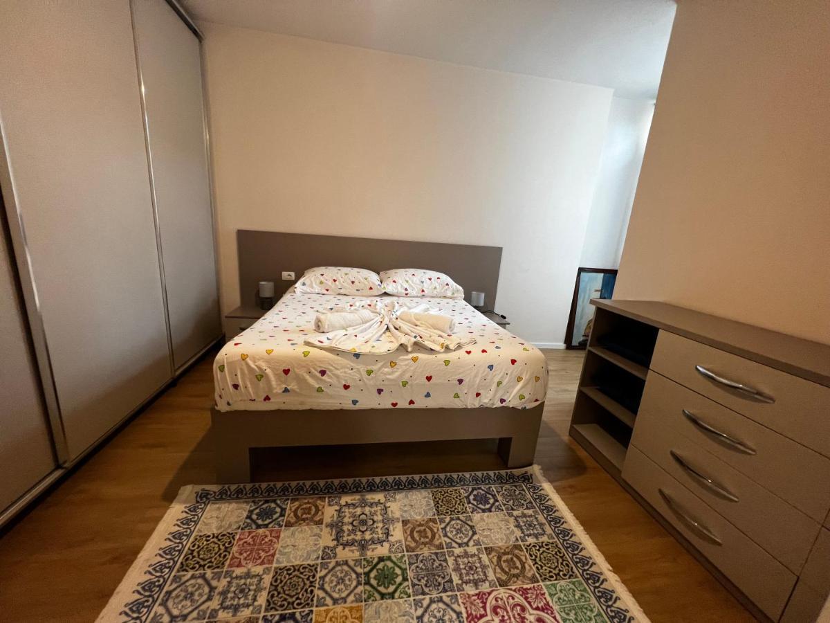 Tirana Main Square Appartement Buitenkant foto
